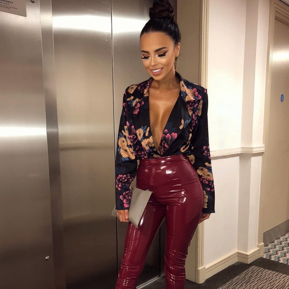 *New* Floral Blouse Bodysuit - in Burnt Orange - Picture 3 of 3